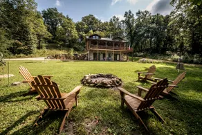 Cozy Log Cabin w/Hot Tub - King Bed - Private Acreage - Mississippi Getaway - Image 3