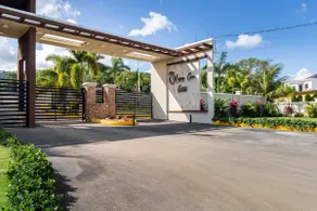 Leah's Retreat! 3-bedroom, house located 5 minutes from Ocho Rios attractions. - Image 2