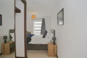 Central Southend,2-Bedroom Flat, Seaview & Parking - Image 5