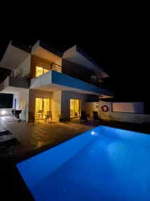 Villa Hibiscus, piscine privée avec une vue splendide - Image 5