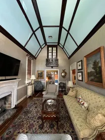 La Petite Chateau - Image 4
