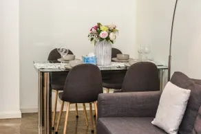 Sydney Concord Modern 2 bedroom sleeps 6 guests - Image 3