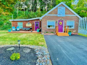 Cozy Corner Cottage .5 mi from HersheyPark - Image 3