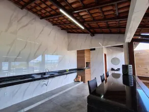 Beach House with Sea View - Image 5