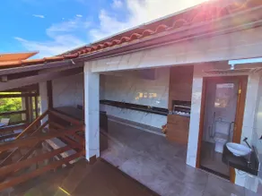 Beach House with Sea View - Image 2