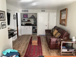 1 BR suite in Rock & Roll History - Image 2