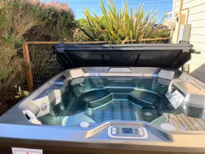 Vista House*Hot Tub*  *Ocean & Bay Views* - Image 2