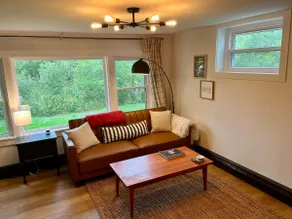 Cozy House in Johnson! - Image 2