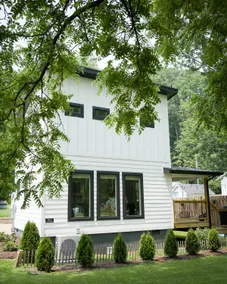Modern Mountain Retreat - Steps from Creeper Trail - Image 2
