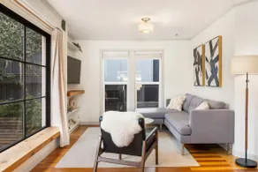 The Mulberry | W. Seattle | Modern Guest Suite - Image 3
