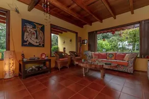 Cabin near the airport and Poás volcano - Image 4