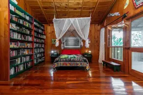 Cabin near the airport and Poás volcano - Image 2