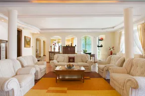 Royal Holiday Apartments Sveti Stefan - Image 2