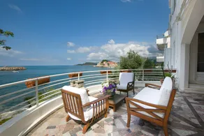 Royal Holiday Apartments Sveti Stefan - Image 3