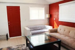 Cheerful 1-Bedroom on the eastside downtown - Image 3