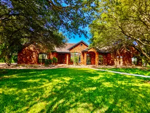 Waterfront Luxury Home on 5 Acres.  Sleeps 22. Beds: 5 king, 4 queen, 4 twin XL - Image 4