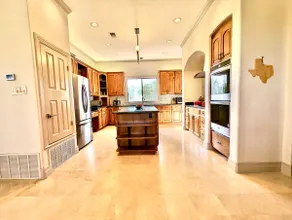 Waterfront Luxury Home on 5 Acres.  Sleeps 22. Beds: 5 king, 4 queen, 4 twin XL - Image 5
