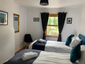 A cosy cottage next to the Isle of Skye bridge - Image 4