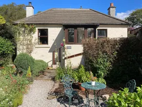 A cosy cottage next to the Isle of Skye bridge - Image 5