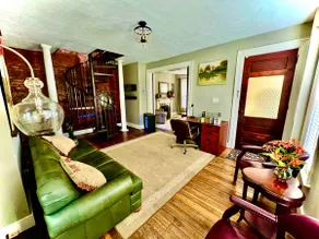 A Lux Hideaway in the Gem City - Image 4