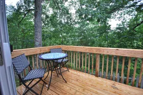 Spacious 1 Bedroom Close to Everything 4 - Image 2