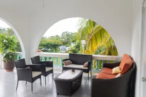 Lovely 4bedroom+2bathroom unit with free parking - Image 2