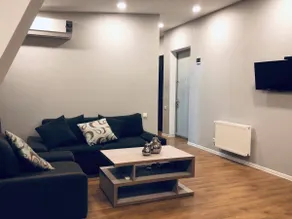 Beautiful Condo in a prestigious neighbourhood - Image 2