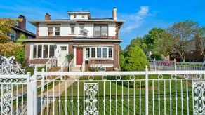 The Allentown Whitehouse - Image 2