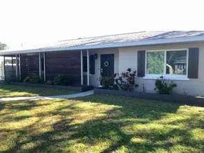 Charming Coastal Oasis 2Bed/2 Bath Cottage Close to Beach and Downtown-Southgate - Image 2