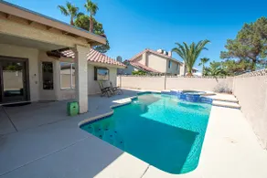 Minutes to the Strip, Pool and 2 car garage - Image 2