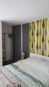 Independent room with kitchenette and sauna - Image 2