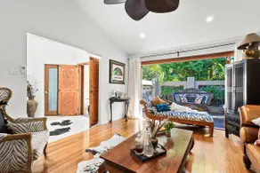 The Boutique Bungalow Entire home + pool - Image 3