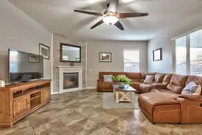 5 Bedroom Home Just Minutes From Wine Country - Image 4