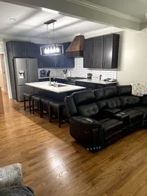 Spacious 4 bedroom home in the village - Image 4