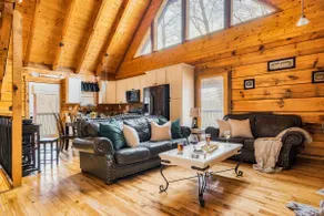 Summer Getaway! Theater Room, Hot Tub, Xbox, BBQ! - Image 2