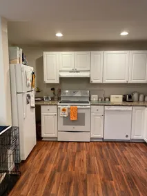 Pet friendly 2 bedroom home with fenced yard. - Image 5