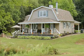 Oakbrook Akers Lakeside Cabin Retreat - Image 3