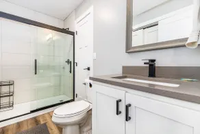 Spring Creek Sanctuary 2BR Villa – Fireplace, Deck & Owners’ Club Access - Image 5