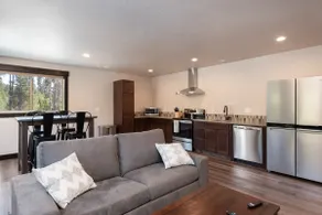 Newly Constructed Apartment in Prime Location! - Image 5
