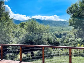 Stunning Views/Chefs Kitchen/King Bed! - Image 2