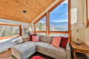 Stunning Views/Chefs Kitchen/King Bed! - Image 5