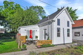 Lofty Cottage - Image 2