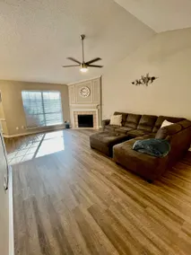 Home away from home w spa! - Image 4