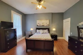 Historic Benton Park HUGE 2 BR Condo - Image 2