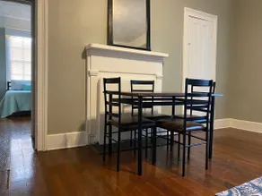 Fun 1 Bedroom Unit in Old Historic Home! - Image 5