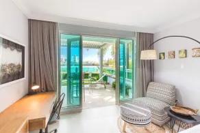 Romantic Oceanfront Private Patio Full Generator - Image 3