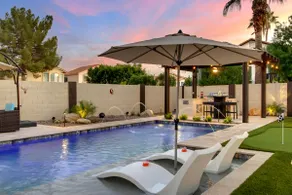 Private Resort: Heated Pool/BBQ/Golf/ Game Room - Image 2