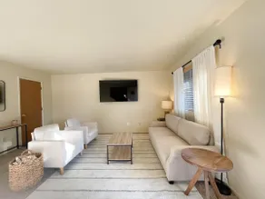 Spacious townhome in Sonora - Image 3