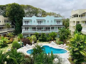 Lovely 3 Bedroom Condo with pool. - Image 2