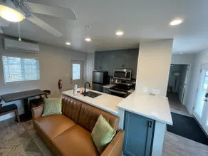 SamHill #3 - Downtown Prescott Apartment - Image 3